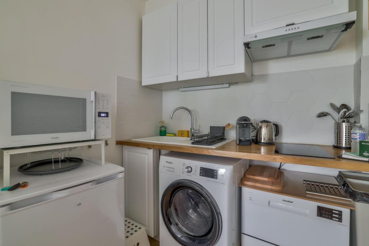 Apartment Superb Bien Equipe Montparnasse Paris